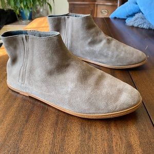 Tkees sienna suede ankle booties size 8